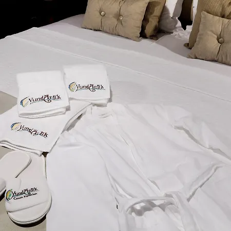 Bed & Breakfast Yundantik Cunda Konaklari 4*