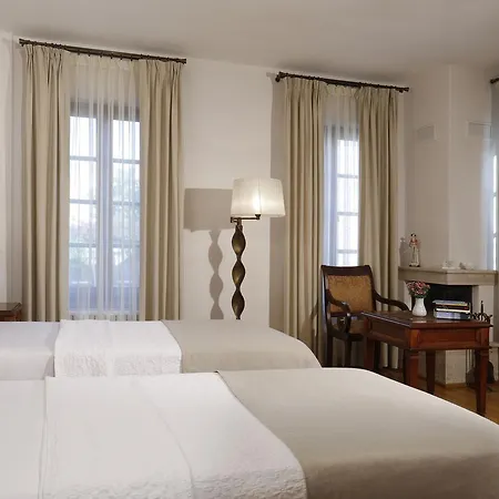 Yundantik Cunda Konaklari